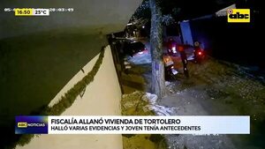 Video: Fiscalía allanó vivienda de supuesto tortolero - ABC Noticias - ABC Color
