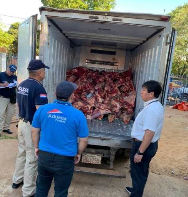 Piden juicio oral para un hombre por contrabandear casi dos toneladas de carne