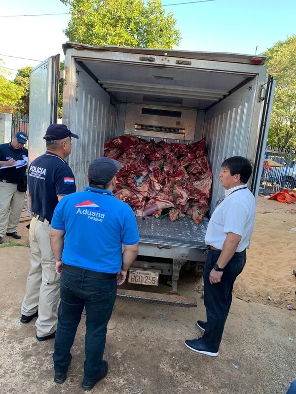 Acusan y piden juicio oral por contrabando de casi dos toneladas de productos cárnicos - Policiales - ABC Color