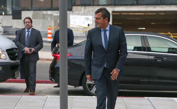 Argentina asegura que el FMI "invitó" al país a volver a discutir acuerdos por la sequía - MarketData