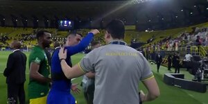 ¡Nuevo escándalo! Cristiano Ronaldo desató polémica al empujar a preparador rival