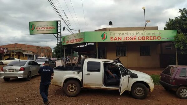 Solitario delincuente asaltó una farmacia en Pedro Juan Caballero - Policiales - ABC Color