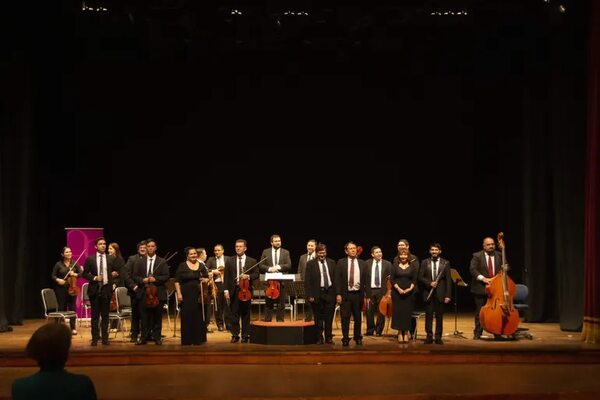 La OCMA inicia temporada con homenaje a la patria y las madres - Música - ABC Color