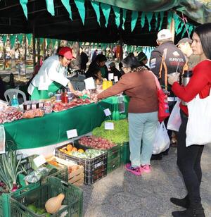 El viernes feria agropecuaria frente a la iglesia Medalla Milagrosa de Fernando de la Mora - .::Agencia IP::.