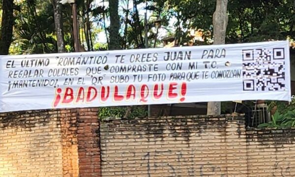 Pasacalles con todo y QR