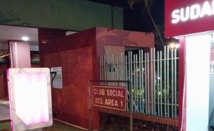 Delincuentes disfrazados de policías robaron un cajero