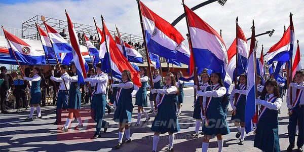 EL VIERNES 12 DE MAYO SE REALIZARÁ EL GRAN DESFILE PATRIO EN ENCARNACIÓN - Itapúa Noticias