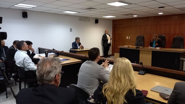 Juan Vera traba juicio con excepción de inconstitucionalidad