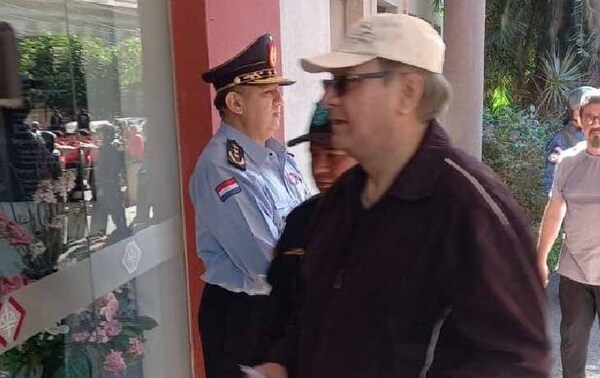 Candidato a vice de Payo Cubas presenta nota en la Fiscalía General del Estado – Prensa 5
