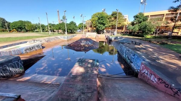 REALIZAN MANTENIMIENTOS A LA PISTA DE SKATE DEL PARQUE DE LA CIUDAD