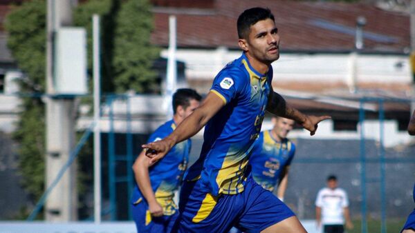 Cristóbal Colón de JAS desplaza del primer lugar al Aviador