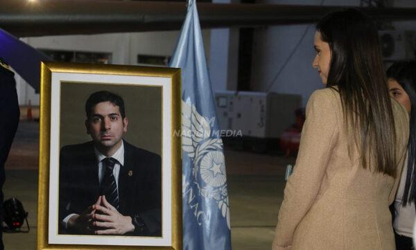 (VIDEO) Claudia Aguilera en un sentido mensaje y con la voz entrecortada: “Marcelo Pecci merece mayor justicia”