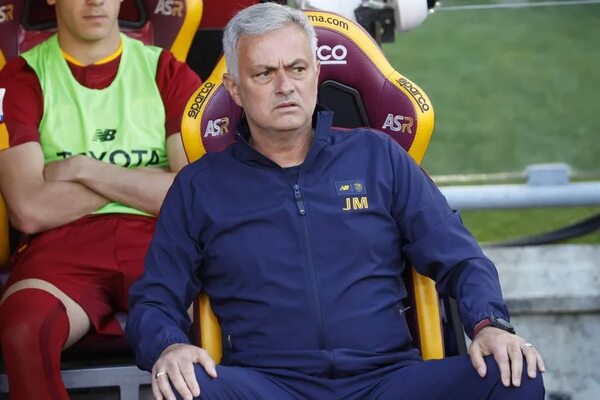 “Se ve que no me encontraron”, dijo Mourinho sobre el PSG - Fútbol Internacional - ABC Color