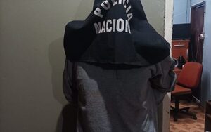 Detienen a hombre por violencia doméstica