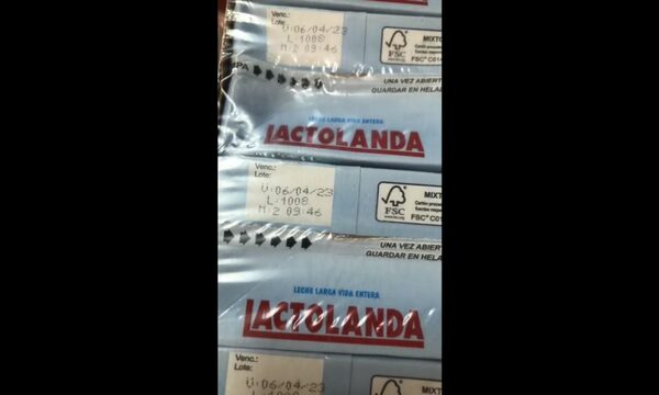 Denuncian distribución de leche vencida y escuela niega situación