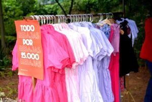 Mujeres privadas de libertad venden sus productos por el Día de la Madre - Nacionales - ABC Color