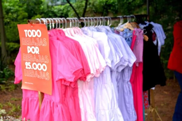 Mujeres privadas de libertad venden sus productos por el Día de la Madre - Nacionales - ABC Color