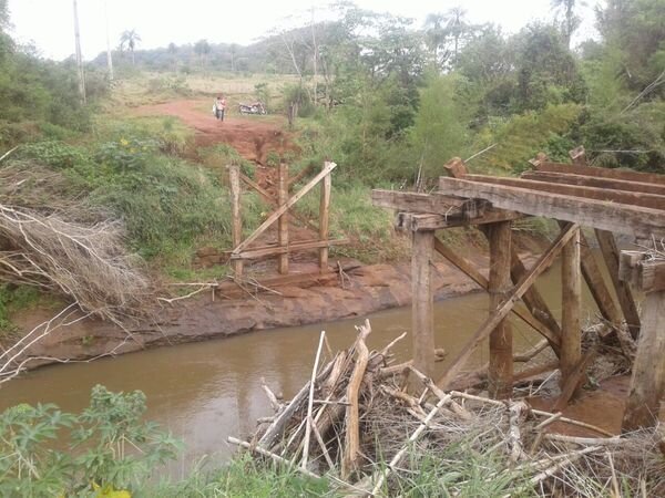 Hallan sin vida a indígena que había desaparecido en aguas del arroyo Tacuara - Radio Imperio