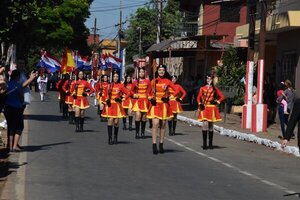 Desfile estudiantil en homenaje a la Patria será este viernes - San Lorenzo Hoy