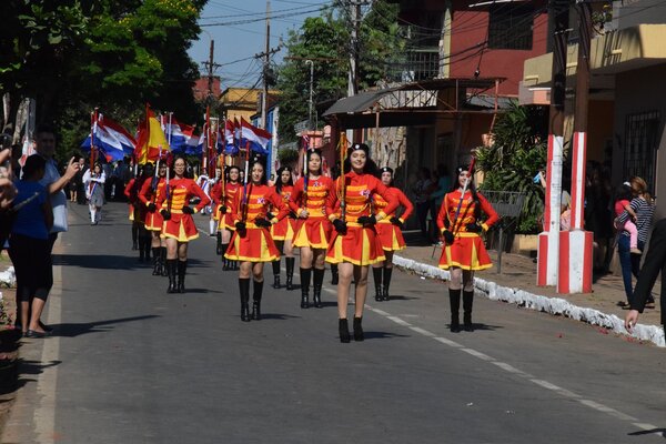 Desfile estudiantil en homenaje a la Patria será este viernes - San Lorenzo Hoy
