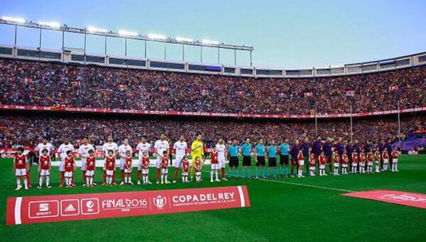 Diario HOY | LaLiga reduce sus pérdidas al recuperar los ingresos por entradas tras la pandemia