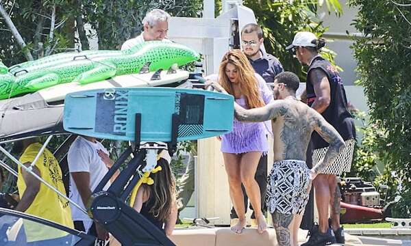 Shakira y Lewis Hamilton en Miami - C9N