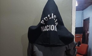 Agredió brutalmente a su madre y fue reducido por vecinos
