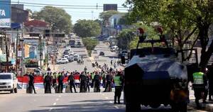 La Nación / Manifestaciones empiezan a afectar negativamente ventas de las multitiendas, afirman