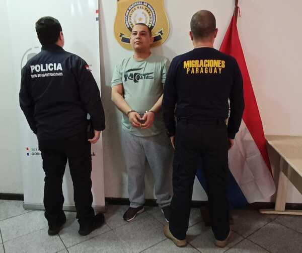 Expulsión de criminal del PCC por disposición judicial - C9N