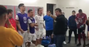 Versus / La emocionante arenga de un DT en la Copa Paraguay que se hizo viral