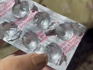 Entregan blíster de medicamentos sin pastillas a asegurados del IPS · Radio Monumental 1080 AM