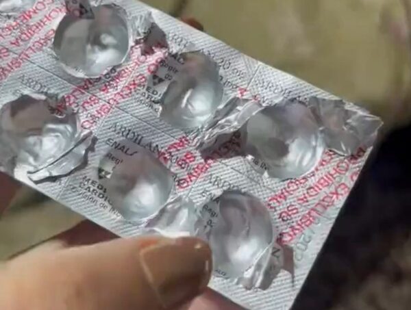 Entregan blíster de medicamentos sin pastillas a asegurados del IPS · Radio Monumental 1080 AM