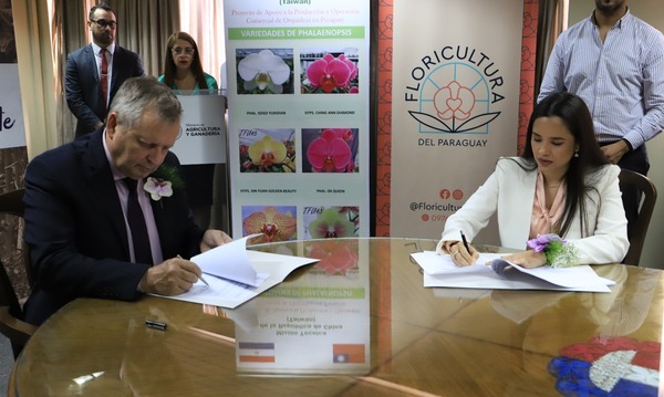 Renuevan convenio para fortalecer la promoción y producción de orquídeas en el país - .::Agencia IP::.