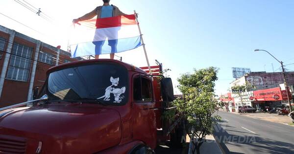 La Nación / Gremio de camioneros se desmarca de manifestaciones incitadas por Payo Cubas