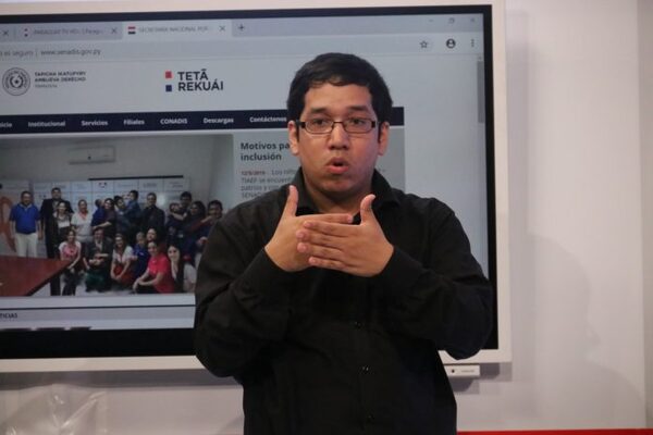 Se promulgó ley que reglamenta uso y difusión de la lengua de señas en Paraguay
