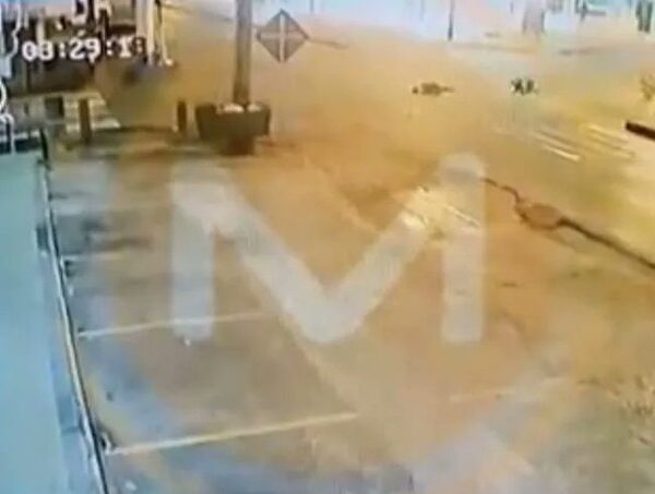 Fatal doble arrollamiento: Policía insta a conductor de primer vehículo a entregarse · Radio Monumental 1080 AM