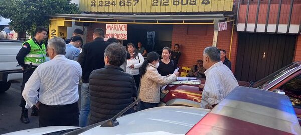 Exmagistrado fallece de una paro cardíaco en su camioneta
