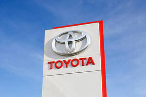 Los problemas de suministro merman un 14% el beneficio de Toyota en su ejercicio fiscal - Revista PLUS