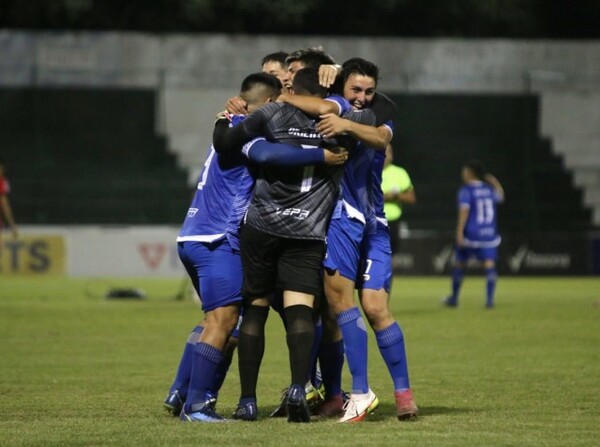 Oriental con los boletos a la fase 2 - APF
