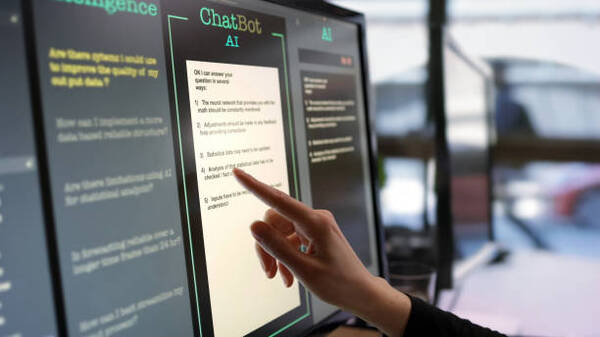 Google lanzará pronto su chatbot de inteligencia artificial en español - Revista PLUS