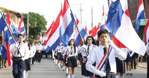 La Nación / Preparan desfiles por fiestas patrias en Encarnación, Villarrica y San Lorenzo