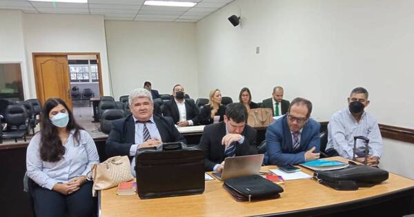 La Nación / Imedic: tribunal deberá resolver incidentes presentados por el clan Ferreira