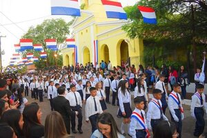 Honran a la patria y a las madres en Mbocayaty del Guairá  - Nacionales - ABC Color