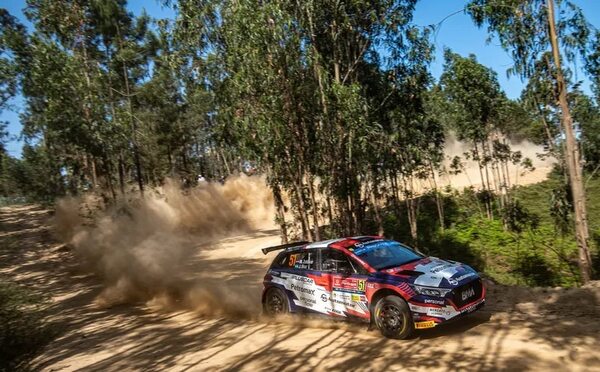 WRC: Fau y Miki Zaldívar ya aceleran en Portugal - ABC Motor 360 - ABC Color
