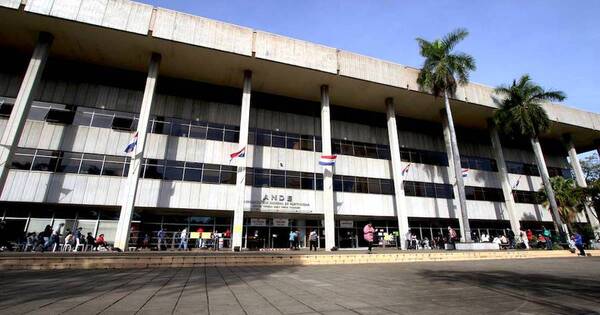 La Nación / Ande pierde USD 80 millones anual por conexiones ilegales