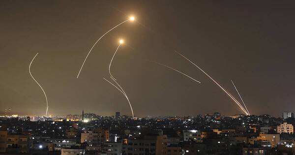 La Nación / Bombardeo deja unos 28 muertos