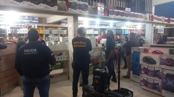 Recuperan en Pedro Juan parte de un lote de 3.000 celulares de alta gama robados en Caacupé - Policiales - ABC Color