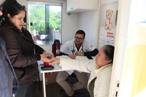 Ciudad Mujer Móvil brindó servicios en Mayor Martínez y hoy está en Alberdi - .::Agencia IP::.