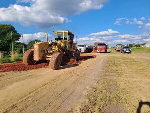 Suspenden arreglo de caminos por peleas entre el gobernador de Ñeembucú y el intendente de Pilar - Nacionales - ABC Color