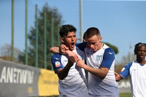 Versus / Diego González fue convocado en Lazio y su debut en la Serie A se acerca